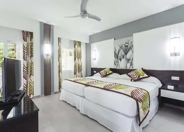 Hotel Riu Playacar 4*