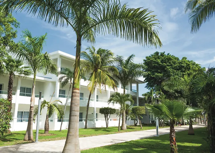 Hotel Riu Playacar 4*